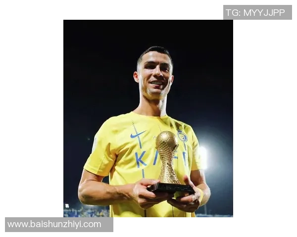 全球足球场上的耀眼明星：盘点最具观赏性的顶级球员与传奇表现